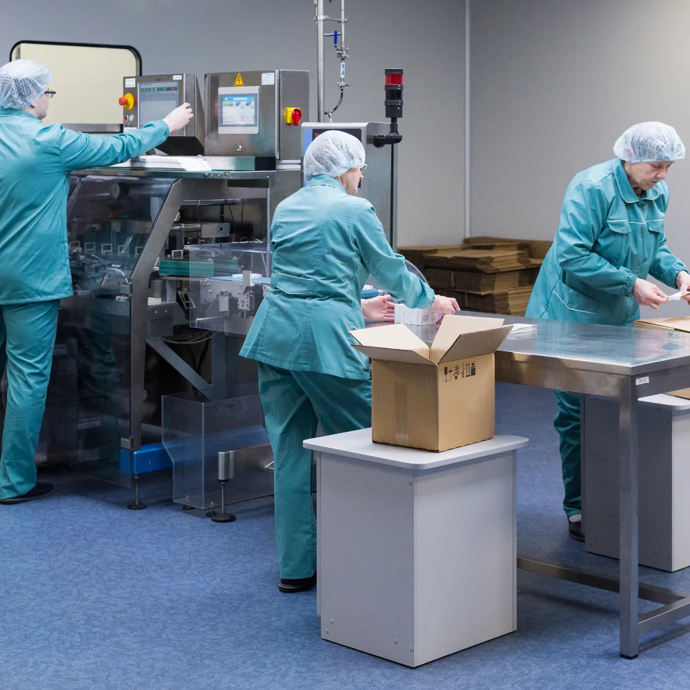 So sánh máy đóng gói tự động và máy đóng gói bán tự động: Nên mua máy nào ?