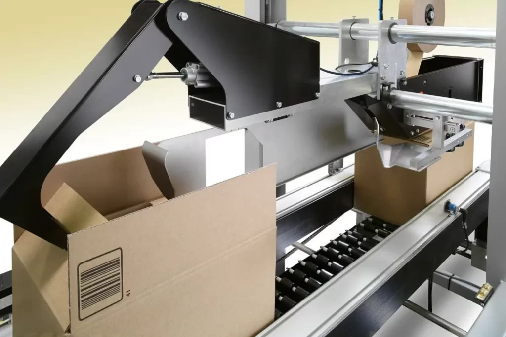 Giá máy dán băng keo thùng carton bao nhiêu? Có nên đầu tư không?