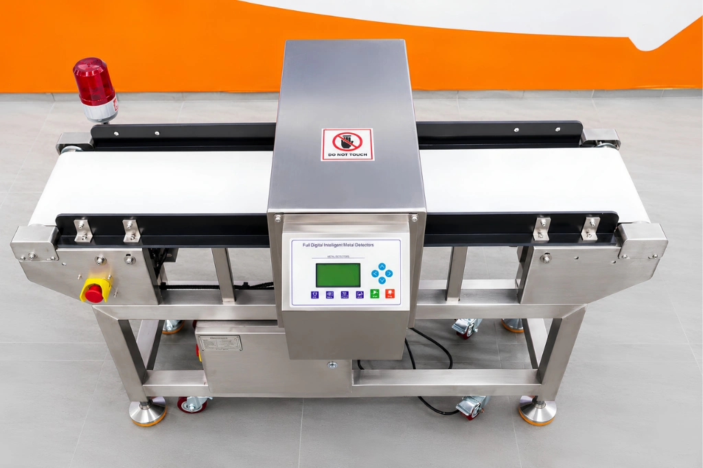 Máy dò kim loại thực phẩm đông lạnh Sabuka – SBK – FBMD – 1000